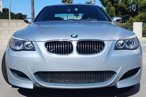 USADO LHD/RHD 2006 B M W M5 - Product Image 4