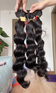 Extensiones de Cabello Humano Virgen Vietnamita y Camboyano de Doble Trama con Cutícula Alineada, Ondulado Natural y Ondulado Profundo Suelto para Pelucas - Product Image 5