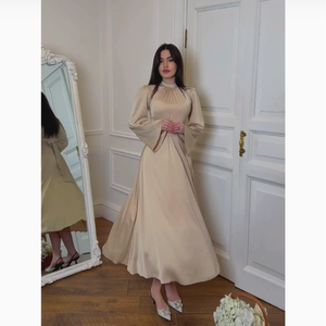 Abito Lungo Modesto per Donne Musulmane con Maniche Larghe in Tessuto Nida, Vita Regolabile e Lunghezza <span class=keywords><strong>alla</strong></span> Caviglia con Lacci in Vita - Product Image 1