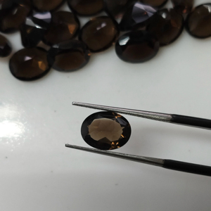 Cuarzo Ahumado Marrón Natural, Corte Ovalado de 10x8MM, Gema Suelta de la Mejor Calidad para Joyería - Product Image 1