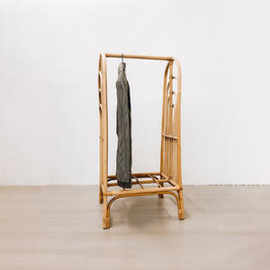 Porte-vêtements en rotin naturel, porte-cintres en bois, prix bas, fabricant, vente en gros - Product Image 5
