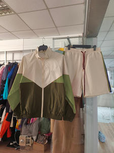 Ensemble coupe-vent imperméable léger unisexe, veste et pantalon respirants, parfait pour le jogging, la randonnée et la course à pied - Product Image 4