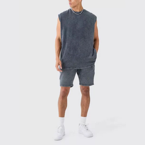 Ensemble débardeur et short personnalisé à ourlet brut lavé à l'acide avec tissu en coton de qualité supérieure Ensembles de shorts vierges pour hommes - Product Image 1