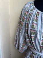 Robe midi décontractée à manches bouffantes et ceinture, imprimé floral pastel blanc, 100% coton, légère, tenue estivale élégante pour tous les jours