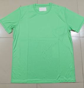 UPF 50 + UV Protection solaire T-shirts athlétiques d'entraînement pour hommes T-shirt de refroidissement évacuant l'humidité Personnaliser les impressions de logo - Product Image 3