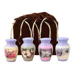 Artisanat Mini Urne Souvenir Pour Cendres Humaines Fournitures Funéraires Urne En Métal En Gros Crémation Fabriquée En Inde Avec Qualité D'exportation - Product Image 1