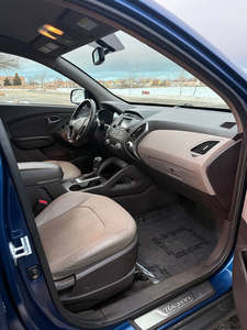 MEJOR OFERTA Hyundai Tucson Limited 2014 con Tracción en las Cuatro Ruedas, Transmisión Automática y Asientos de Cuero - Product Image 5