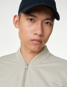 เสื้อแจ็คเก็ตบอมเบอร์ผู้ชายคุณภาพสูงสำหรับฤดูหนาว คอตั้ง บริการ OEM แบบกำหนดเองได้ แห้งเร็ว ระบายอากาศ กันลม ผลิตจากผ้าฝ้าย ขายส่ง - Product Image 6