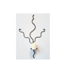 Bougeoir en métal orné complexe idéal pour décorer les salles de réception et les grandes salles à manger - Product Image 1