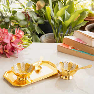 Ensemble de bols polis en or plaqué argent pur IndianArtVilla-Service avec 4 cuillères 1 plateau pour restaurant à domicile - Product Image 2