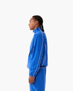 Chaqueta cortavientos ligera para hombre, capucha impermeable, recubierta transpirable para actividades al aire libre, ropa informal, estilo con patrón de letras - Product Image 5