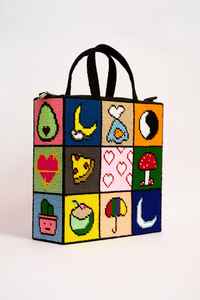 Bolso de Mano Informal Hecho a Mano con Cuentas de Vidrio Multicolores de MS Handicraft, Bolso Baguette de Forma Personalizada Hecho a Mano en India, Certificado - Product Image 3