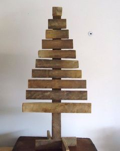 Sapin de Noël en bois massif fait main de qualité supérieure, personnalisable, décoration festive pour la maison et les cadeaux d'entreprise - Product Image 5