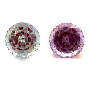 Alexandrita Sintética con Corte de Diamante en Forma de Varilla - Product Image 2