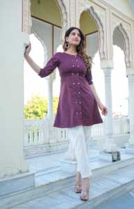 Tunique décontractée en coton Kantha à rayures imprimée à la cheville pour femmes, couleur vin, motif floral, écologique, à séchage rapide, respirante - Product Image 1