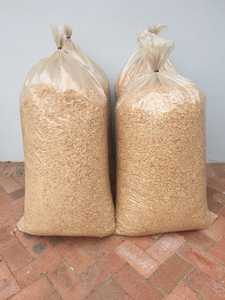 Compact Wood Shavings Horse Bedding Straw Sawdust Farm Stable Bedding Block 2 Year <b>Shelf</b> Life - Product Image 3