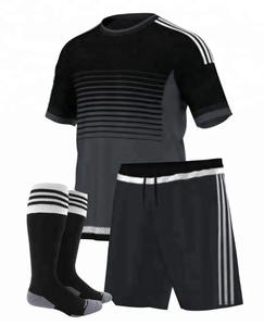2023 vente en gros maillot de football de haute qualité meilleure conception séchage rapide respirant Sublimation ensemble haut uniforme de football de haute qualité - Product Image 2