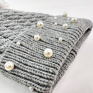 Gorro de invierno suave personalizable con carácter impreso, pompón cálido y esponjoso, uso diario, cómodo para viajar - Product Image 6