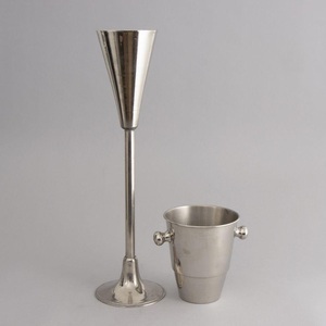 High Quality Simple Design Aluminum Wine Cooler with Polished Finish for <b>Champagne</b> Metal Ice <b>Bucket</b> Stand Base for Parties - Product Image 6