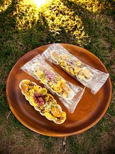 PREMIUM QUALITY Vietnam Healthy <b>Snack</b> Granola Mix Dried Fruits Brown Rice Boat Tart - Product Image 3