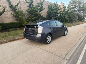 Utilizado cuidadosamente 2010 to-yota Prius Three - Product Image 5