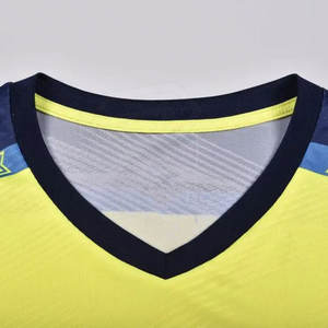 Ropa de equipo personalizada de poliéster 100% con proveedor de uniformes de fútbol con logotipo en Pakistán/nueva llegada uniformes de fútbol más vendidos - Product Image 2