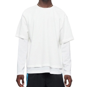 Fournisseur de t-shirts double couche haut de gamme pour hommes offrant des vêtements de mode modernes OEM ODM Options et vêtements tendance pour les acheteurs - Product Image 1