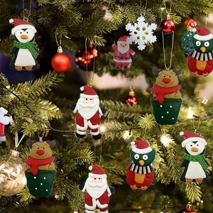 24 Mini 8cm di natale palla e albero ornamenti di Babbo Natale pinguino gufo e renna ciondoli in PVC decorazioni natalizie Festive - Product Image 3