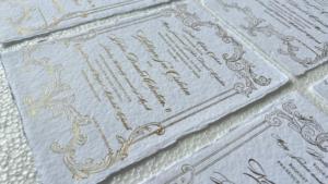 Cartes de mariage personnalisées avec bords estampillés en aluminium, idéales pour les papeteries de mariage et les concepteurs d'invitations de mariage - Product Image 5