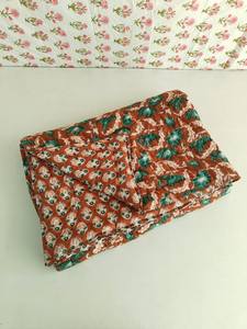 Edredón de Algodón Estampado a Mano, Orgánico, Razai, Cosido a Mano, Ropa de Cama de Lujo para Habitación - Product Image 2