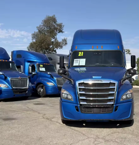 Camion semi-remorque Cascadia 126 Sleeper 2021 d'occasion - Toit surélevé, 455 CV, 12 vitesses Dt12 - Product Image 5