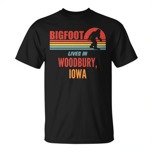 T-shirt con stampa Bigfoot Sighting in Woodbury Iowa, categoria promozionale - Product Image 2