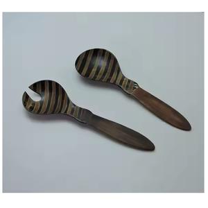 Ensemble de cuillères à salade en corne de buffle de luxe faites à la main Design poli pour l'artisanat naturel de la cuisine de la maison ou de l'hôtel - Product Image 4