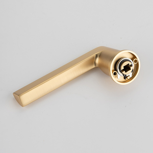<span class=keywords><strong>Poignée</strong></span> dorée <span class=keywords><strong>sur</strong></span> alliage <span class=keywords><strong>de</strong></span> zinc rose, design ergonomique incurvé, finition <span class=keywords><strong>laiton</strong></span> brossé, levier <span class=keywords><strong>de</strong></span> <span class=keywords><strong>porte</strong></span> moderne pour chambre à coucher, salle <span class=keywords><strong>de</strong></span> bain, bureau, maison - Product Image 4