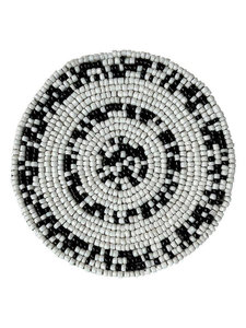 Lot de 4 sous-verres en perles argentées faits à la main Nouveau design Broderie Artisanat Couture Napperons décoratifs par glowin fashion - Product Image 3
