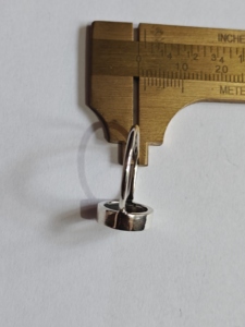 Impresionante pendiente de cara hecho a mano plata de ley blanco Arco Iris piedra lunar 10mm Luna Llena Forma de cara bisel ajuste joyería - Product Image 2