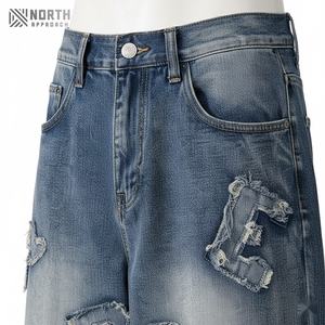 Pantalones Vaqueros Bordados Desgastados de Fábrica con MOQ Bajo, Hechos de Algodón, Precio al por Mayor, Hechos en Pakistán, Corte Recto - Product Image 5