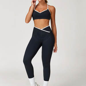 Ensemble de yoga pour femmes, dernière tendance, prix de gros, fabriqué au Pakistan - Product Image 1