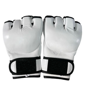 Gants d'entraînement MMA légers et antidérapants en cuir de qualité supérieure avec logo et emballage personnalisables - Product Image 1