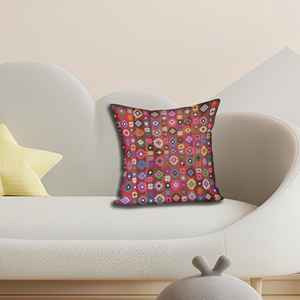 Coussin imprimé floral bohème - Vintage, lavable, doux, fait main, 36"x36" - 90x90 cm - Product Image 3