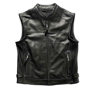 Chaleco de Invierno de Cuero Genuino de Lujo, Resistente al Viento y Ecológico para Hombre, Chaqueta de Motociclista sin Mangas Personalizada con Botones de Cuerno y Acabado de Alta Gama - Product Image 1