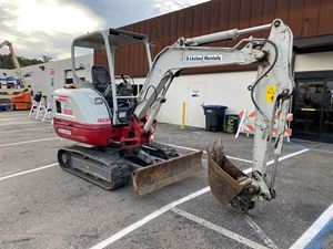 Miniexcavadora TAKEUCHI TB230 a Precio de Fábrica, Maquinaria de Construcción de hasta 12,000 Libras, con Cilindro Hidráulico y Caja de Cambios Central - Product Image 4