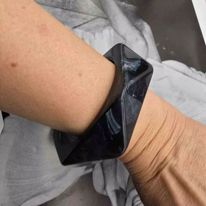 Bracelets et joncs en résine pour femmes, nouvelle collection, bijoux de style ange pour les fêtes et les mariages, haute qualité - Product Image 1