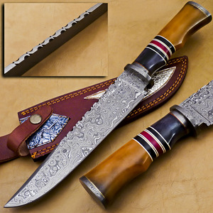 Couteau utilitaire d'extérieur OEM fait main en acier Damas avec manche en corne naturelle, intercalaires en résine noire et rouge, et garde en Damas - Product Image 1
