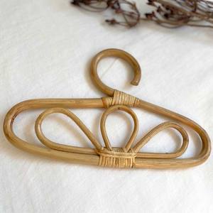 Accessoires de magasin de vêtements cintres en rotin nouveau cintre design pour affichage de soutien-gorge de maillot de bain bikini - Product Image 3