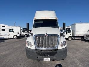 ¡EN OFERTA! Camiones Tractores con Cabina Dormitorio LT625 de 2019 Usados para Uso Comercial - Product Image 2