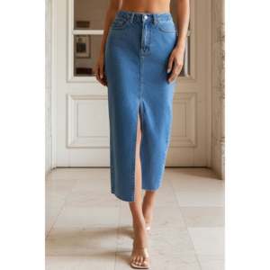 Jupe en jean mi-longue marron taille haute fendue sur le devant pour femme LUSTRIN, idéale pour la vente en gros, les tenues décontractées et les collections de boutiques - Product Image 2