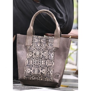 Handcrafted Genuine Leather Tote <b>Bags</b> Shoulder <b>Bag</b> For Women Leopard Print And <b>Snake</b> Print <b>Bag</b> - Product Image 5