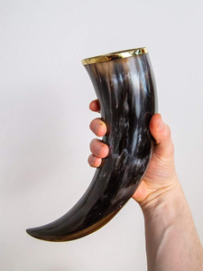 Cuerno para Beber de Animales Auténtico, Hecho a Mano y Pulido, Ecológico, Duradero, Elegante, Tamaño Personalizado, para Disfrutar de Bebidas, Único y Rústico - Product Image 4