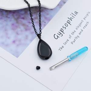 Colliers d'urne en métal avec cœur pour cendres Bijoux de crémation Pendentif en frêne pour femmes et hommes Taille unique personnalisée - Product Image 6